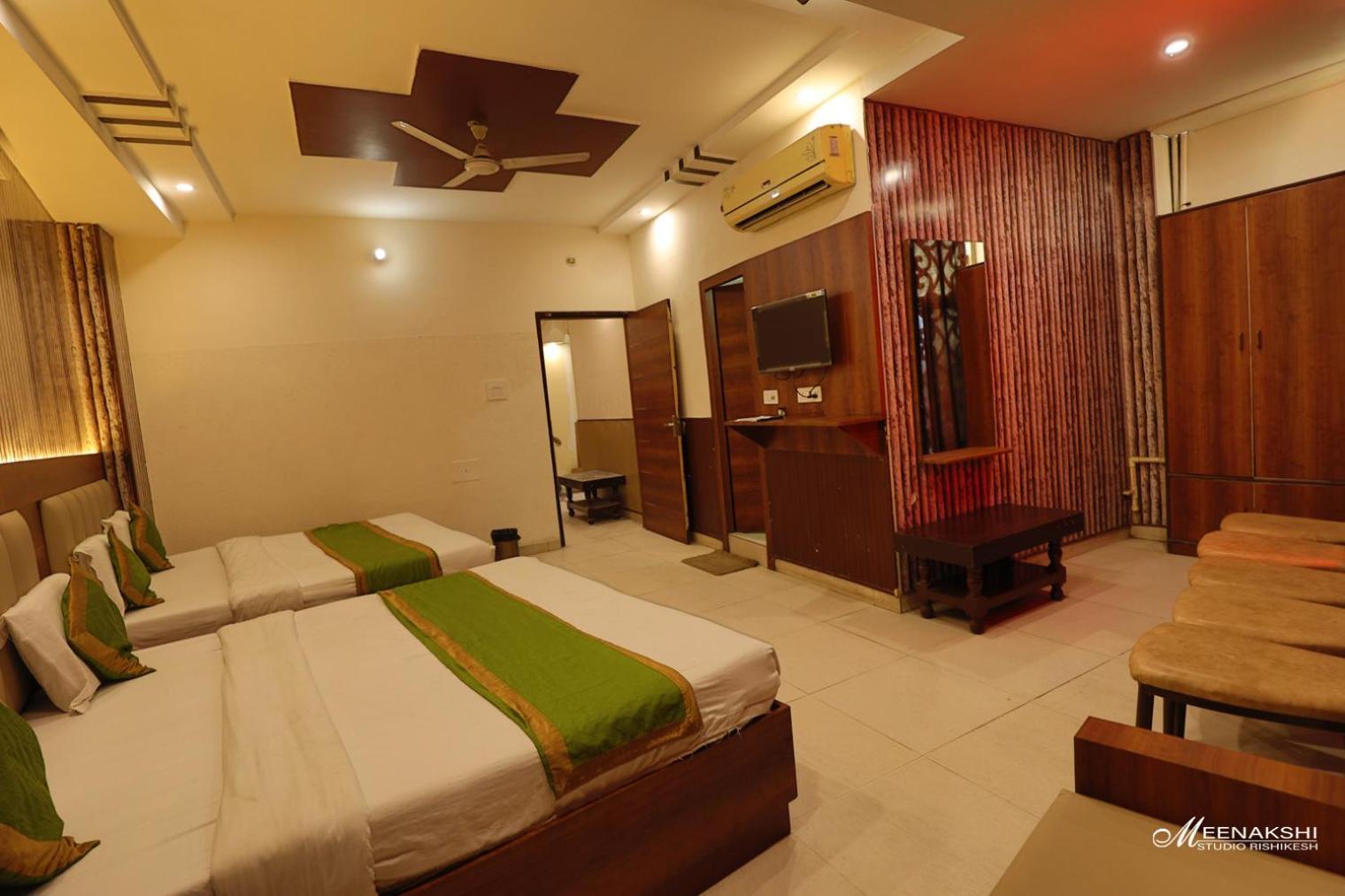 Hotel Haridev Roorkee Exteriér fotografie